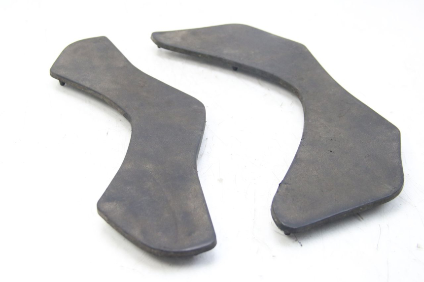 photo de ALFOMBRA DE PASO YAMAHA HW XENTER 125 (2011 - 2017)