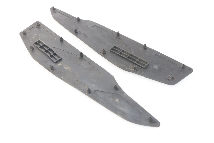 photo de ALFOMBRA DE PASO YAMAHA YP X-MAX XMAX 400 (2014 - 2017)