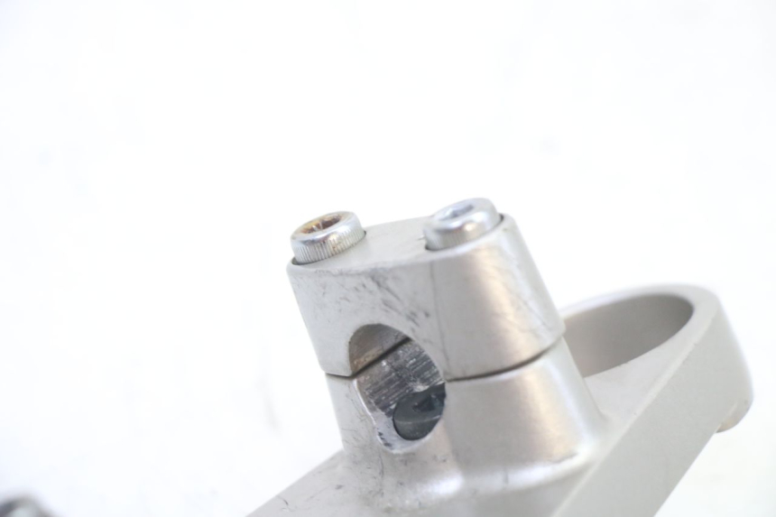 photo de Té DE LA HORQUILLA SUPERIOR SUZUKI GS GSE 500 (2001 - 2003)