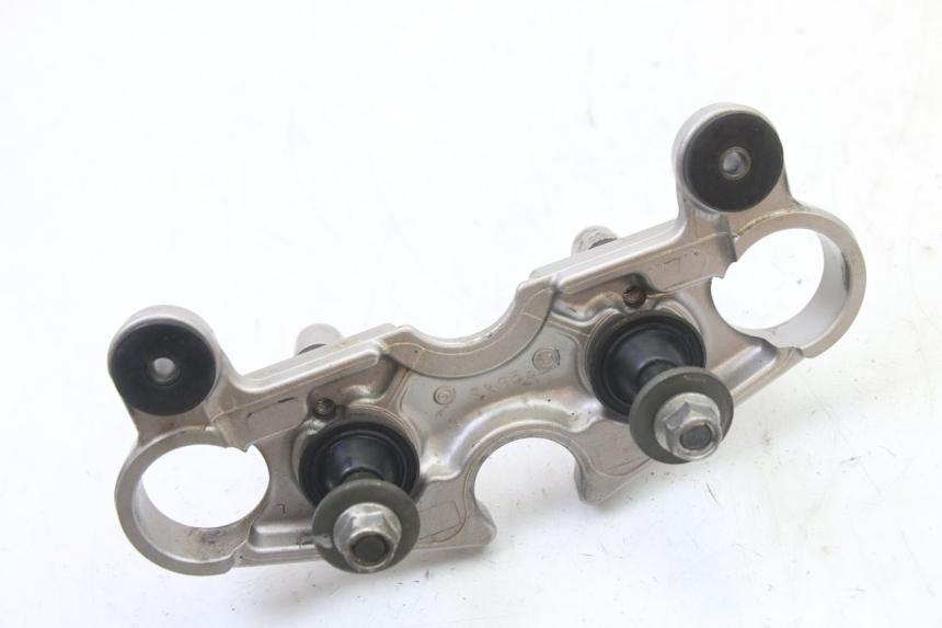 photo de Té DE LA HORQUILLA SUPERIOR SUZUKI GS GSE 500 (2001 - 2003)