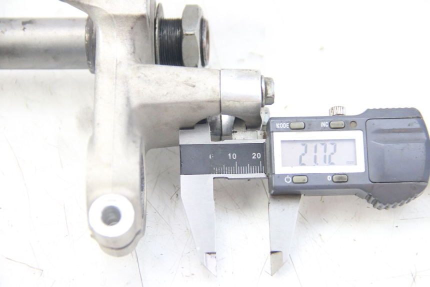 photo de T SUPERIOR DE LA HORQUILLA. HONDA CRF CR-F 100 (2004 - 2013)