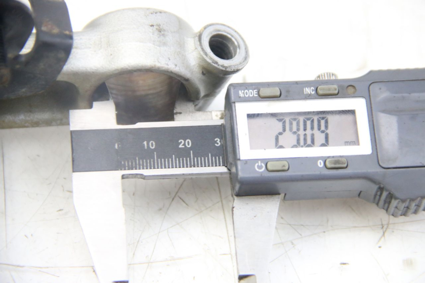 photo de T SUPERIOR DE LA HORQUILLA. HONDA CRF CR-F 100 (2004 - 2013)