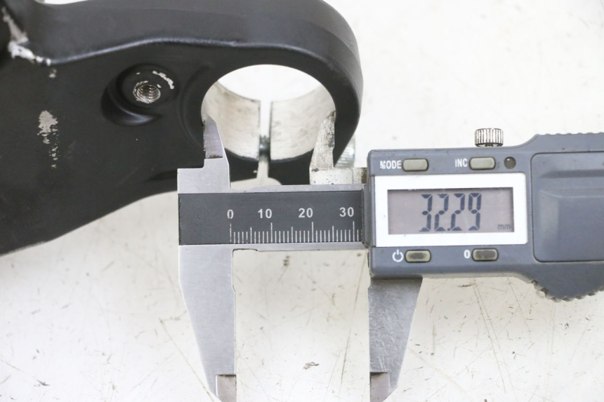 photo de HORQUILLA YAMAHA TZR 50 (2008 - 2016) - Detalle de la pieza