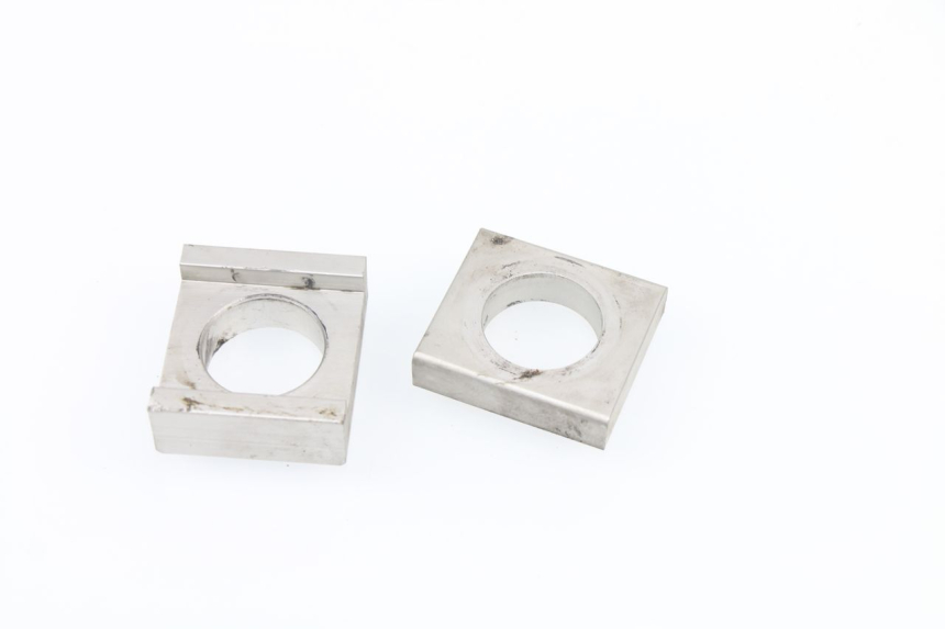 photo de TENSORES CADENA YAMAHA YZF R6 600 (1999 - 2001)