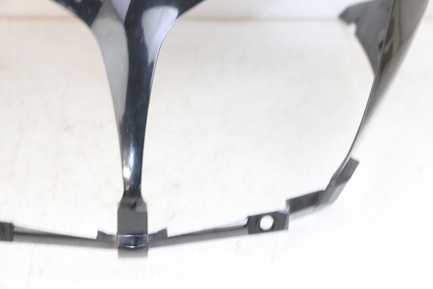 photo de CARENADO FRONTAL SUZUKI DL V STROM 1000 (2002 - 2007) - Enfoque en la estructura