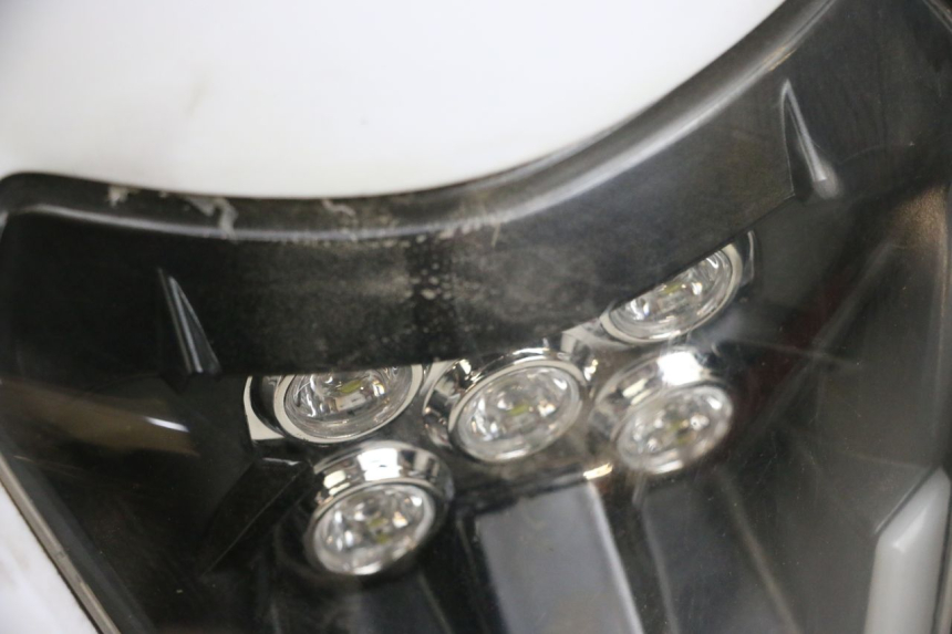 photo de CARENADO FRONTAL RIEJU MRT 50 (2018 - 2021) - Estado de la superficie y material