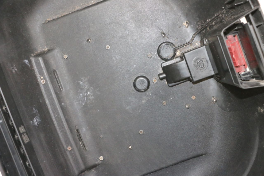 photo de MALETA PEUGEOT KISBEE 4T 50 (2010 - 2017) - Vista general del producto