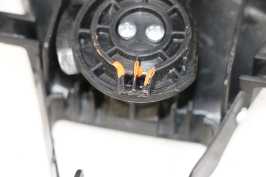 photo de MALETA YAMAHA NEO'S CORE 1 (2022 - 2026) - Estado de la superficie y material