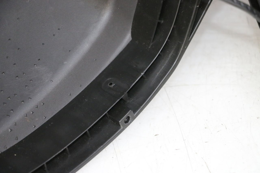 photo de MALETA YAMAHA NEO'S CORE 1 (2022 - 2026) - Primer plano de alta resolución