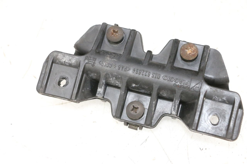 photo de MALETA PIAGGIO VESPA GTS SUPER IE 125 (2009 - 2016) - Vista principal