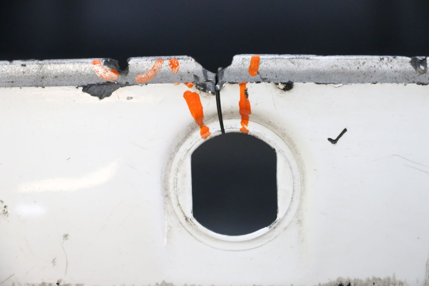 photo de MALETA PIAGGIO VESPA GTS SUPER IE 125 (2009 - 2016) - Detalles de los puntos de fijación