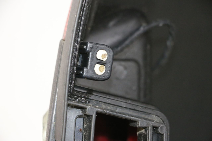 photo de MALETA YAMAHA XMAX X-MAX 125 (2006 - 2009) - Zoom sobre los componentes