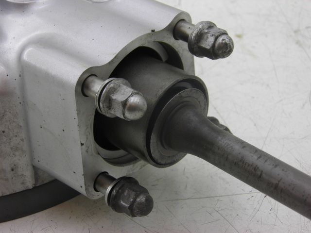 photo de RUEDA TRASERA ENGRANAJES YAMAHA FJR 1300 (2004 - 2005) - Perfil de la pieza de repuesto