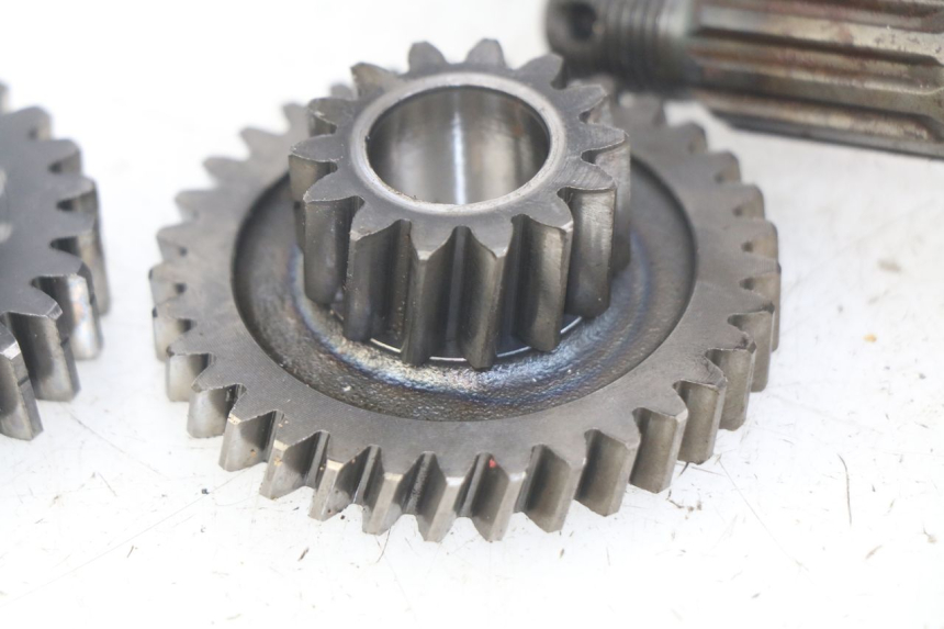photo de TRANSMISIÓN DE LA RUEDA SUZUKI CP 80 (1985 - 1996)