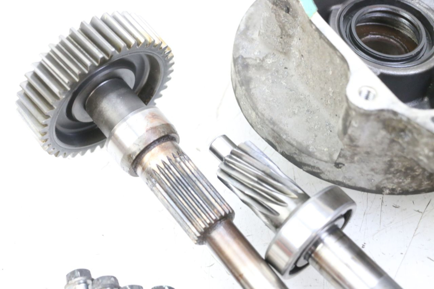 photo de TRANSMISIÓN DE LA RUEDA HONDA FES S-WING SWING ABS 125 (2007 - 2015)
