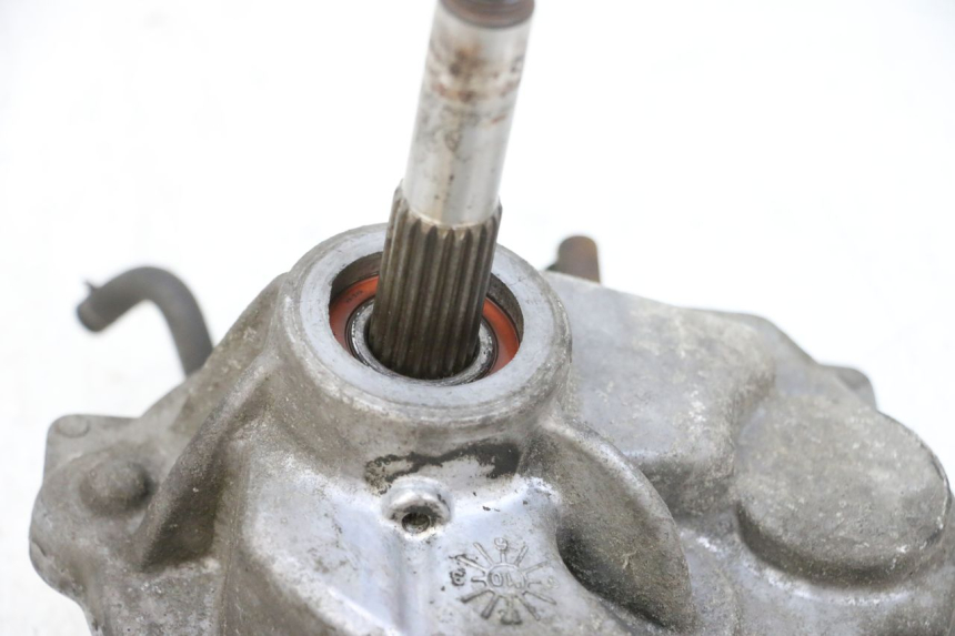 photo de RUEDA TRASERA ENGRANAJES KYMCO LIKE 125 (2009 - 2016) - Primer plano técnico