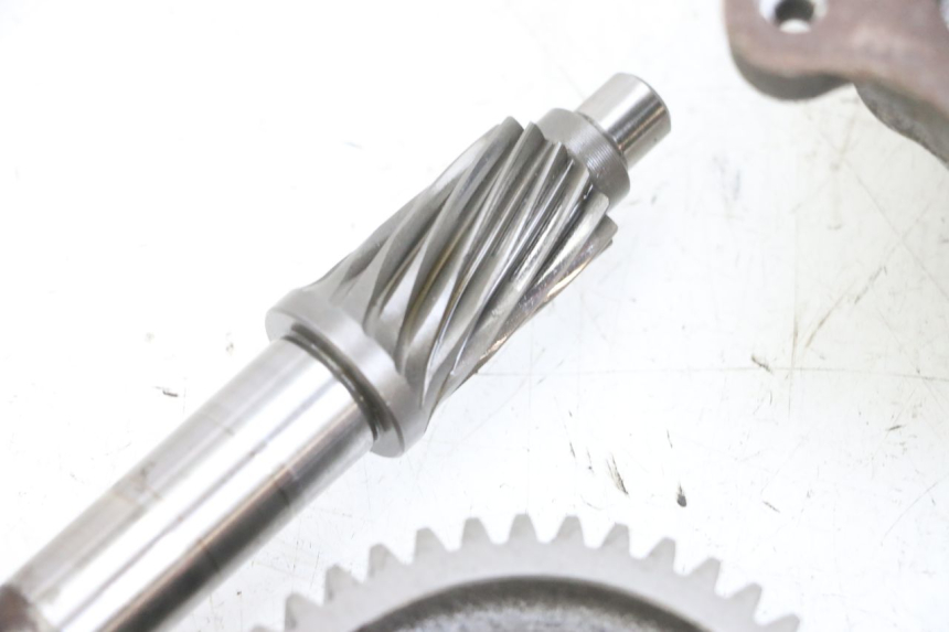 photo de RUEDA TRASERA ENGRANAJES YAMAHA NEOS NEO'S 4T 50 (2008 - 2016) - Primer plano de alta resolución