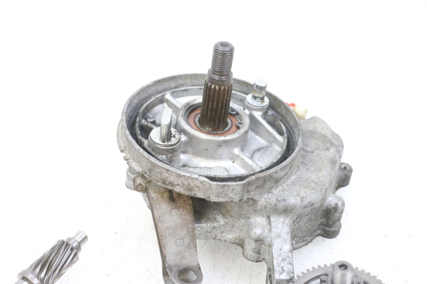 photo de RUEDA TRASERA ENGRANAJES YAMAHA NEOS NEO'S 4T 50 (2008 - 2016) - Detalles de los puntos de fijación