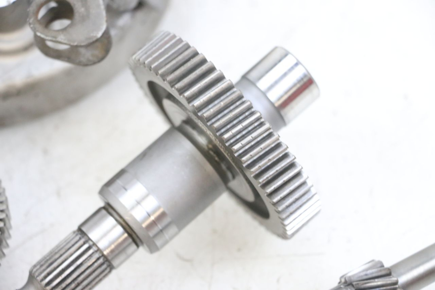 photo de RUEDA TRASERA ENGRANAJES PIAGGIO NEW TYPHOON 50 (2018 - 2021) - Recambio usado revisado