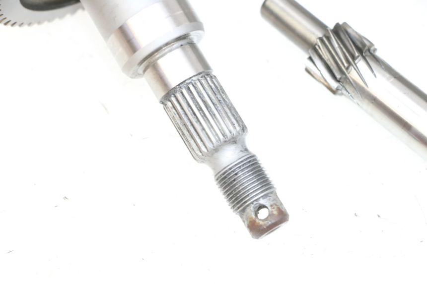 photo de RUEDA TRASERA ENGRANAJES PIAGGIO NEW TYPHOON 50 (2018 - 2021) - Inspección visual detallada