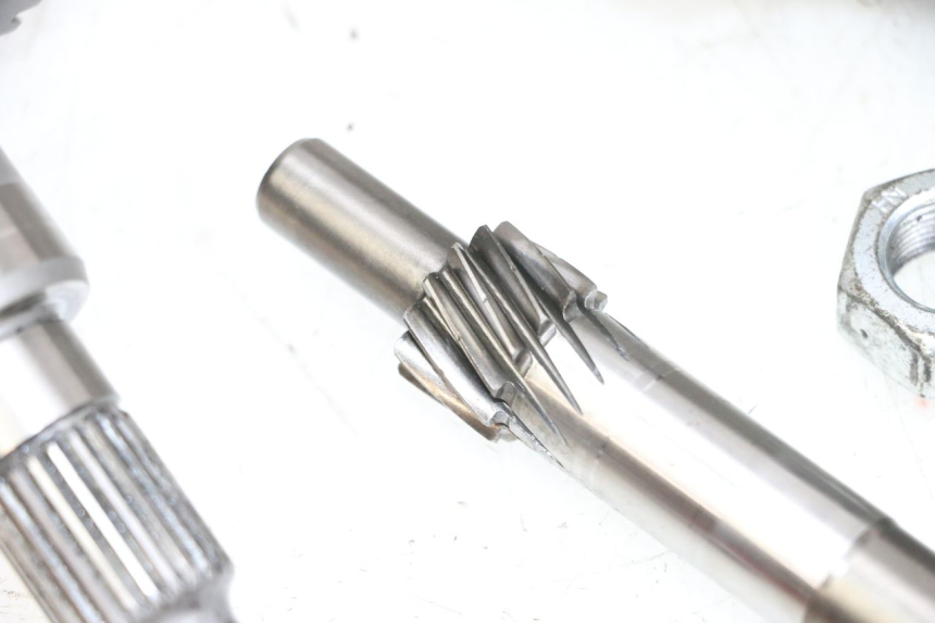 photo de RUEDA TRASERA ENGRANAJES PIAGGIO NEW TYPHOON 50 (2018 - 2021) - Enfoque en la estructura