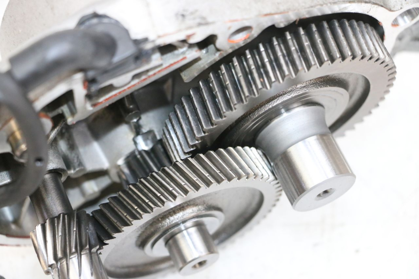 photo de RUEDA TRASERA ENGRANAJES PIAGGIO NEW TYPHOON 50 (2018 - 2021) - Otra perspectiva