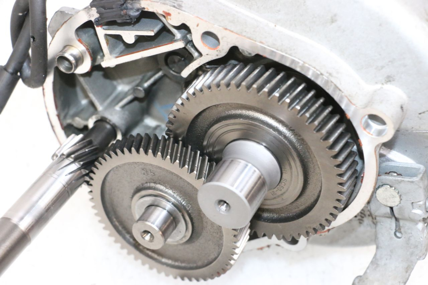 photo de RUEDA TRASERA ENGRANAJES PIAGGIO NEW TYPHOON 50 (2018 - 2021) - Detalles de los puntos de fijación