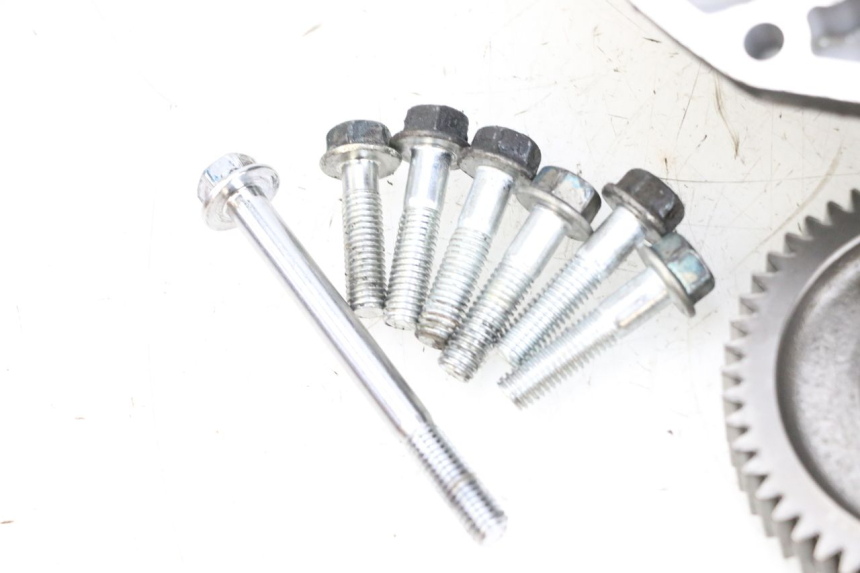 photo de TRANSMISIÓN DE LA RUEDA SYM ORBIT III 3 4T 50 (2018 - 2021) - Zoom sobre los componentes