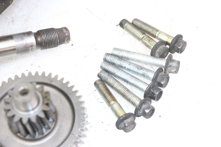 photo de RUEDA TRASERA ENGRANAJES PIAGGIO VESPA GRANTURISMO 200 (2004 - 2005)