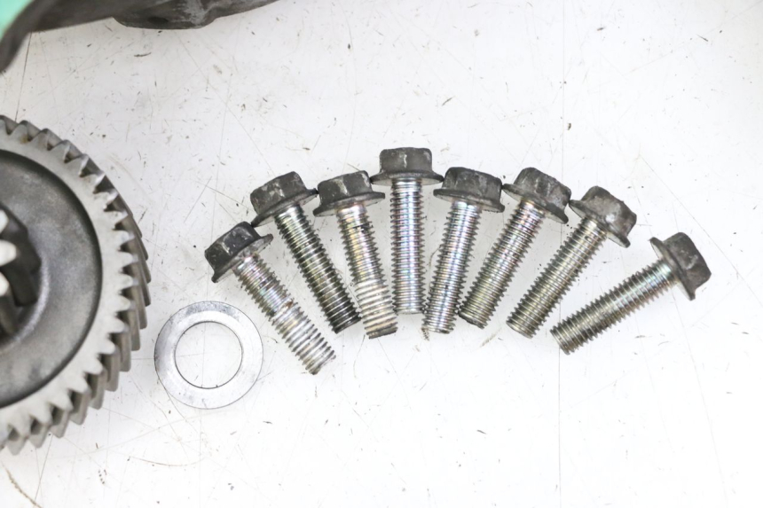 photo de RUEDA TRASERA ENGRANAJES SUZUKI BURGMAN 125 (2015 - 2017)