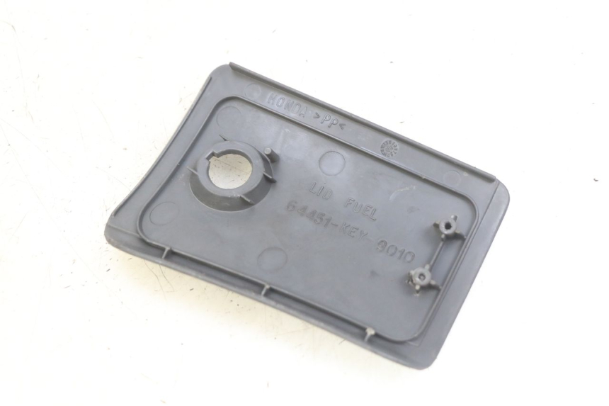 photo de TAPA DE COMBUSTIBLE HONDA FES PANTHEON 2T 125 (1998 - 2002)
