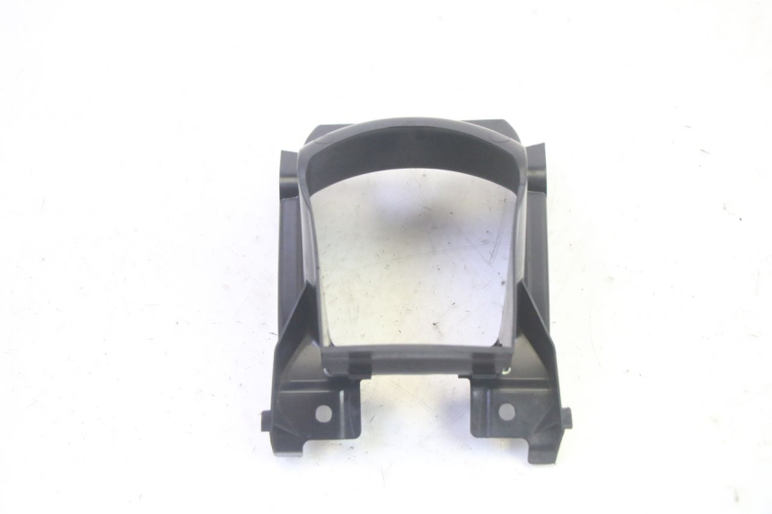 photo de TANQUE CUBIERTA YAMAHA TRICITY 300 (2020 - 2024) - Detalles de los puntos de fijación