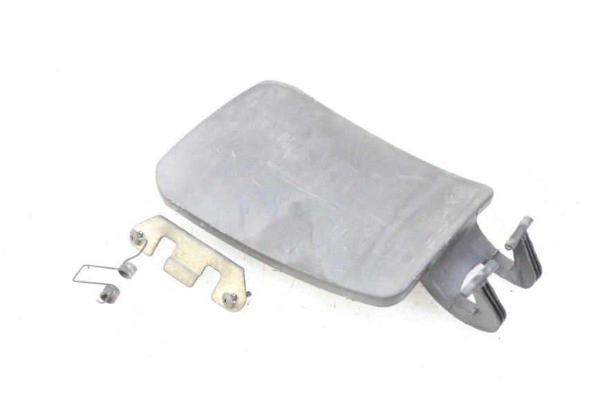 photo de TAPA DE COMBUSTIBLE PIAGGIO X8 125 (2004 - 2007) - Zoom estado de uso