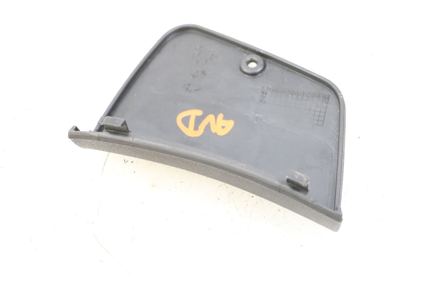 photo de TAPA DE INSPECCIÓN DELANTERA PIAGGIO X8 125 (2004 - 2007)