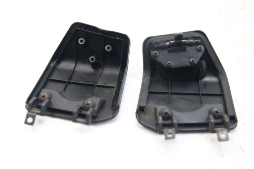 photo de TAPA DE INSPECCIÓN DELANTERA DAELIM S3 125 (2010 - 2017)