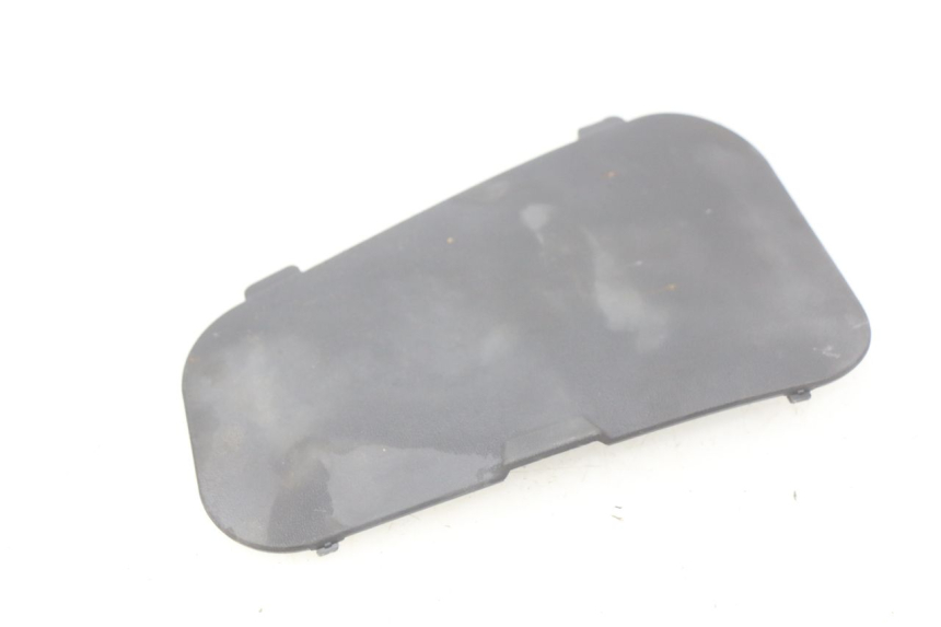 photo de TAPA DE INSPECCIÓN DELANTERA SUZUKI BURGMAN 125 (2007 - 2014)