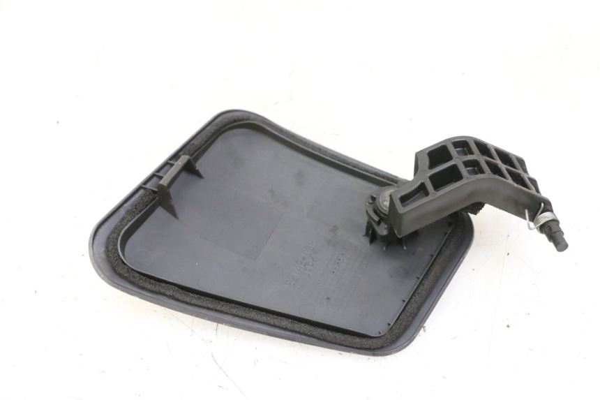 photo de TAPA DE INSPECCIÓN DELANTERA SUZUKI BURGMAN 125 (2007 - 2014)