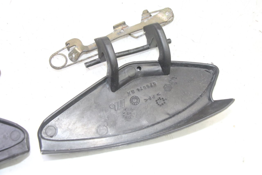 photo de TAPA DE INSPECCIÓN DELANTERA PIAGGIO X9 EVOLUTION 125 (2003 - 2007)