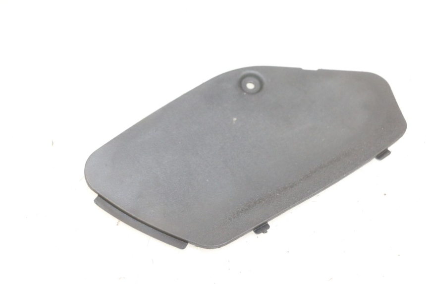 photo de TAPA DE INSPECCIÓN DERECHA PIAGGIO MP3 125 (2006 - 2014)