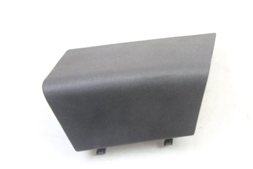photo de TAPA DERECHA PEUGEOT SATELIS 125 (2013 - 2018)