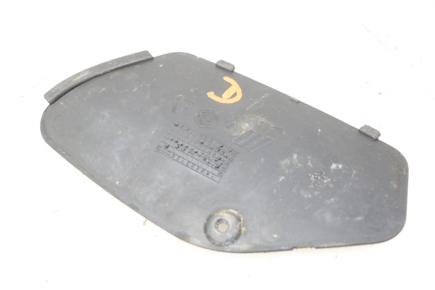 photo de TAPA DE INSPECCIÓN DERECHA PIAGGIO X8 125 (2004 - 2007)