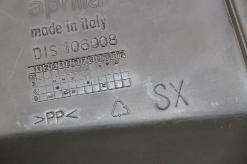 photo de TAPA DE INSPECCIÓN IZQUIERDA APRILIA ATLANTIC 125 (2003 - 2009)