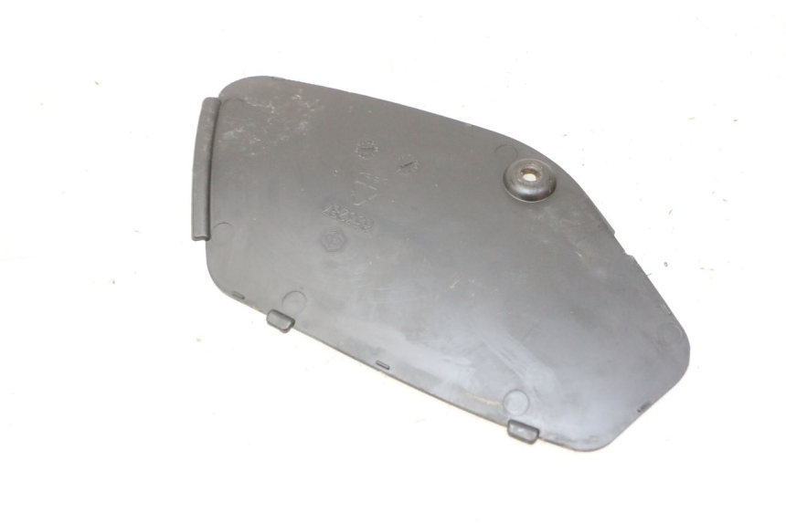 photo de TAPA DE INSPECCIÓN IZQUIERDA PIAGGIO MP3 LT 300 (2010 - 2016)