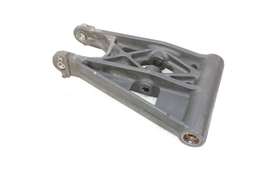 photo de BRAZO OSCILANTE DELANTERO QUADRO 4 4D 350 (2015 - 2018)