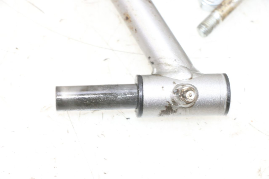 photo de BRAZO OSCILANTE DELANTERO YAMAHA YFM R RAPTOR 250 (2008 - 2014) - Perfil de la pieza de repuesto