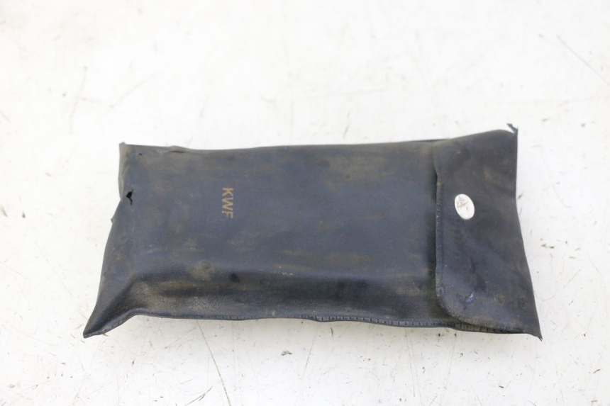 photo de JUEGO HERRAMIENTAS HONDA CBF 125 (2009 - 2015)