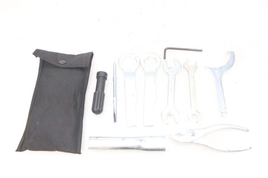 photo de KIT DE HERRAMIENTAS KAWASAKI Z 650 (2016 - 2019)