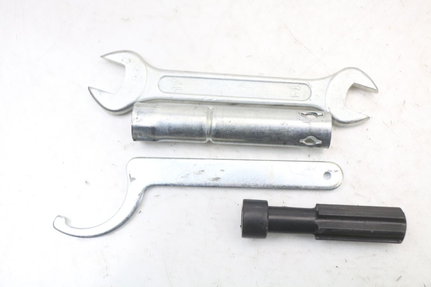 photo de Kit de herramientas KYMCO DINK STREET ABS 125 (2011 - 2018)