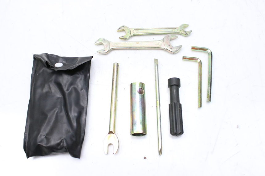 photo de KIT DE HERRAMIENTAS KEEWAY OUTLOOK 125 (2007 - 2013)