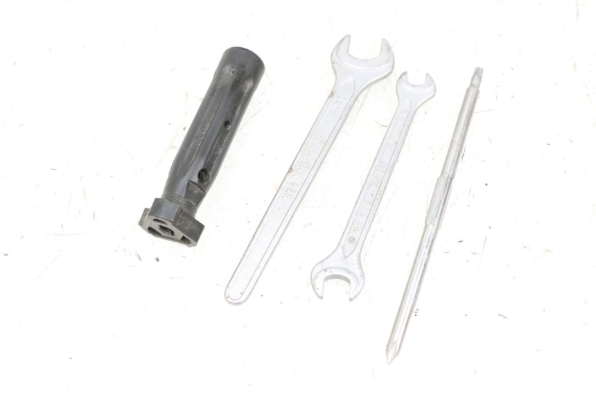 photo de JUEGO HERRAMIENTAS BMW R GS 1250 (2021 - 2024) - Otra perspectiva